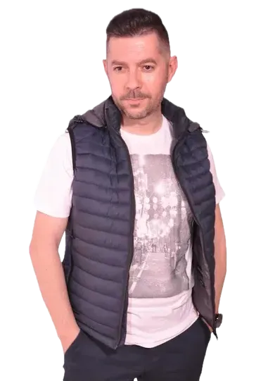 AJ Lázaro